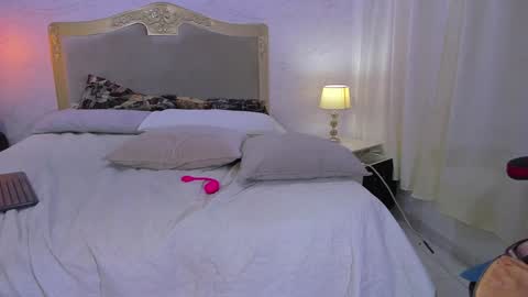 Emily online show from December 28, 2024, 5:25 pm