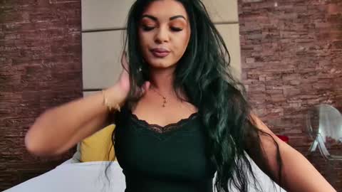 Emily online show from December 4, 2024, 4:54 am