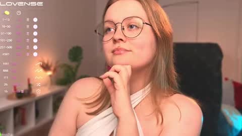 Emily  online show from February 9, 2025, 12:19 pm