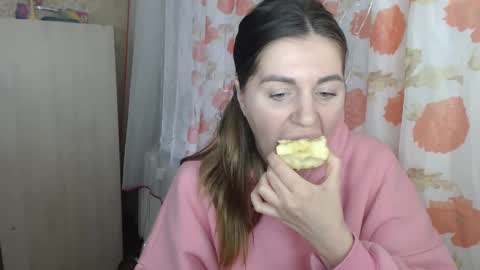 Snapshot of emilyfork chatting on February 21, 2025, 2:59 pm emilyfork online show from February 21, 2025, 2:59 pm