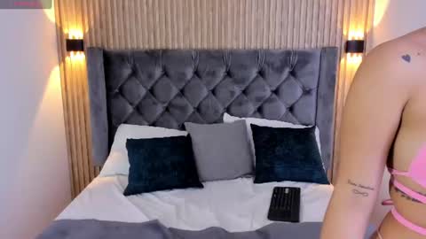 emilygracce online show from June 28, 2026, 12:33 pm