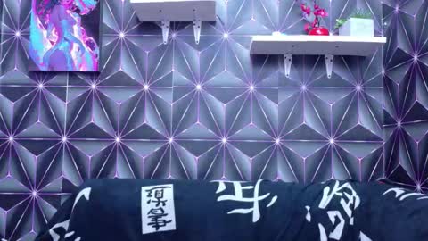 Snapshot of emilygrooe chatting on December 13, 2025, 10:59 pm EMELY online show from December 13, 2025, 10:59 pm