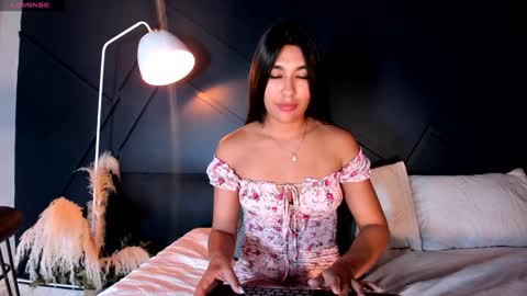 Emily online show from December 15, 2024, 1:43 pm