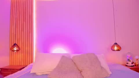 Snapshot of emilyhaan_ chatting on November 5, 2025, 8:09 pm Emily online show from November 5, 2025, 8:09 pm