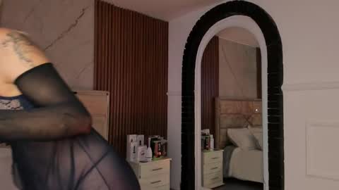 Emily Hendrix online show from February 14, 2025, 8:21 am