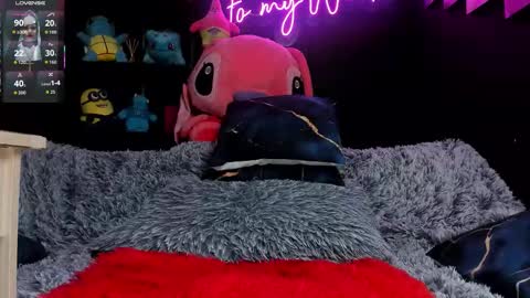 Emily Jhonson online show from October 14, 2025, 3:24 pm