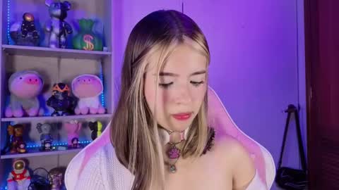 VALEEEN online show from September 18, 2025, 4:31 pm