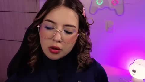 Snapshot of emilykarterr chatting on June 19, 2026, 3:16 pm VALEEEN online show from June 19, 2026, 3:16 pm