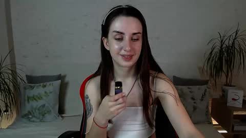 Emyli online show from November 20, 2025, 1:39 am