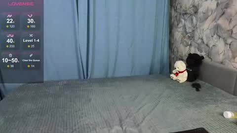 Snapshot of emilyrobbie chatting on December 13, 2024, 4:05 pm Emily Robbie online show from December 13, 2024, 4:05 pm