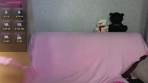 Snapshot of emilyrobbie chatting on February 14, 2025, 8:48 pm Emily Robbie online show from February 14, 2025, 8:48 pm