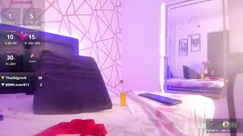 Snapshot of emilyrosee1 chatting on February 17, 2025, 1:58 am online show from February 17, 2025, 1:58 am