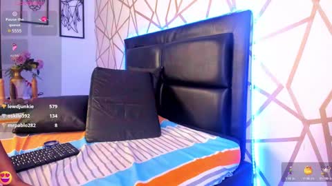 Snapshot of emilyrosee1 chatting on March 6, 2025, 4:52 am online show from March 6, 2025, 4:52 am