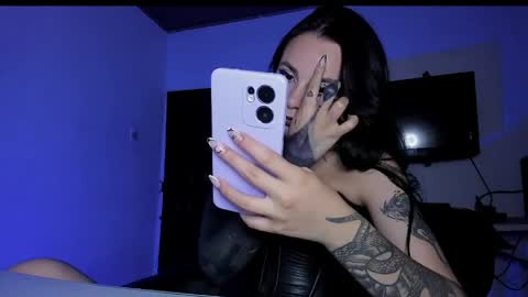  Emily Support me to have 100 likes plx online show from April 11, 2026, 10:36 pm