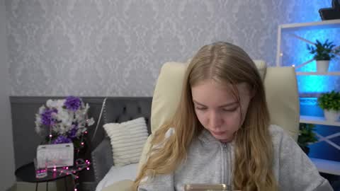 Snapshot of emilysunshines chatting on November 24, 2025, 7:19 am MY NAME IS Emily WELCOME EVERYONE I WILL BE HAPPY TO GIVE YOU WHAT YOU HAVE DREAMED OF FOR SO LONG online show from November 24, 2025, 7:19 am