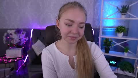 Snapshot of emilysunshines chatting on December 4, 2025, 2:04 pm MY NAME IS Emily WELCOME EVERYONE I WILL BE HAPPY TO GIVE YOU WHAT YOU HAVE DREAMED OF FOR SO LONG online show from December 4, 2025, 2:04 pm