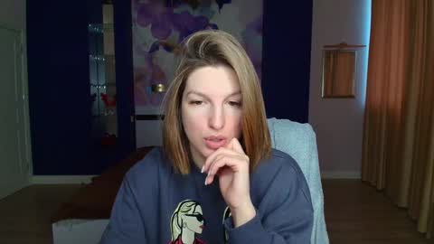 EmilyWalkers online show from January 19, 2025, 7:15 am