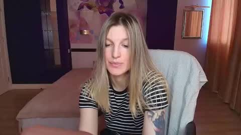 EmilyWalkers online show from March 19, 2026, 9:24 am