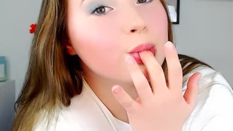 Snapshot of emilyxgrasez chatting on December 11, 2024, 11:10 pm Emily online show from December 11, 2024, 11:10 pm