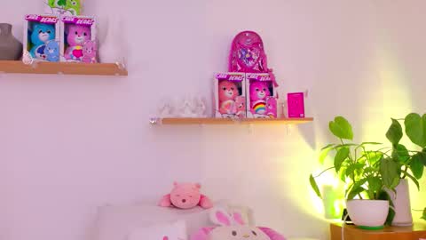 Snapshot of emilyy_bank chatting on March 4, 2026, 7:20 pm Emily Bank online show from March 4, 2026, 7:20 pm