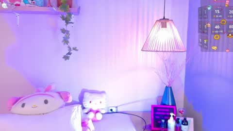 Snapshot of emilyy_bank chatting on April 14, 2026, 7:53 pm Emily Bank online show from April 14, 2026, 7:53 pm