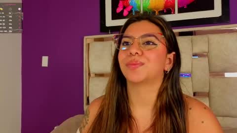 Snapshot of emilyy_cooperr chatting on April 25, 2026, 12:08 pm emilyy_cooperr online show from April 25, 2026, 12:08 pm