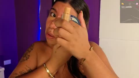 Snapshot of emilyy_cooperr chatting on May 29, 2026, 12:14 pm emilyy_cooperr online show from May 29, 2026, 12:14 pm