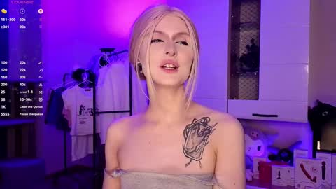 Snapshot of emimiy chatting on December 15, 2025, 4:06 am emimiy online show from December 15, 2025, 4:06 am