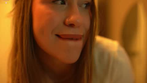 Eminent Eva online show from December 19, 2025, 1:51 pm