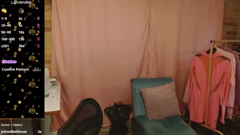 Snapshot of emitaa17228 chatting on December 7, 2024, 7:21 pm emma online show from December 7, 2024, 7:21 pm