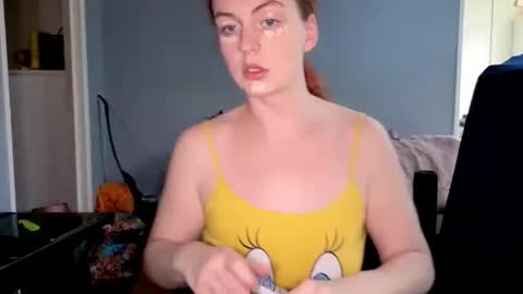 emliyjamesmjb online show from November 9, 2025, 11:52 am