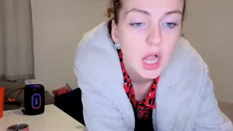 emliyjamesmjb online show from December 13, 2025, 8:36 pm