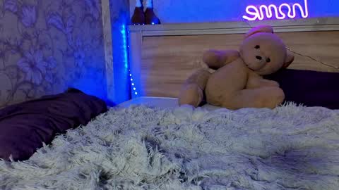 Snapshot of emma77_ chatting on December 29, 2024, 5:21 am Emma online show from December 29, 2024, 5:21 am