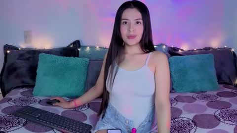 emma__smiith online show from September 8, 2025, 2:16 pm