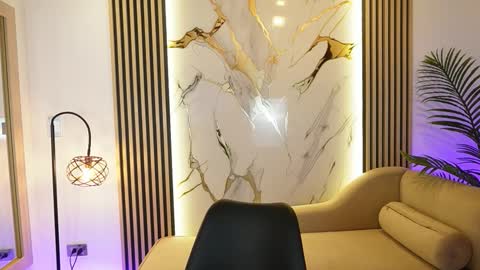 emma__walkerr_ online show from March 7, 2026, 7:11 pm