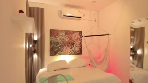 Alice online show from November 17, 2025, 12:11 pm