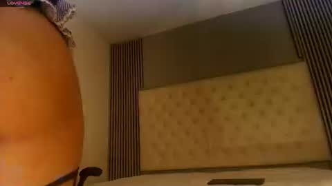Snapshot of emma_and_aysha chatting on June 21, 2026, 1:46 pm emma_and_aysha online show from June 21, 2026, 1:46 pm