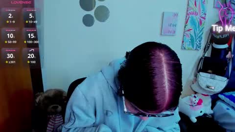 emma_boo_ online show from December 14, 2025, 7:07 pm