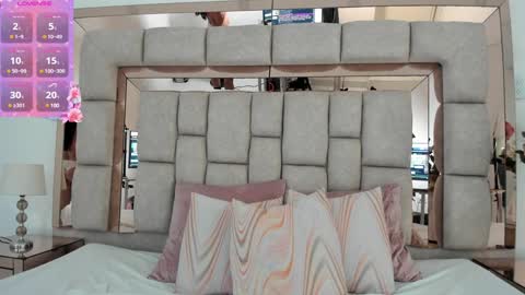 Snapshot of emma_castilloo chatting on January 22, 2025, 12:17 pm Emma Castillo online show from January 22, 2025, 12:17 pm