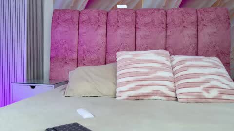 Emma online show from February 1, 2026, 3:05 am