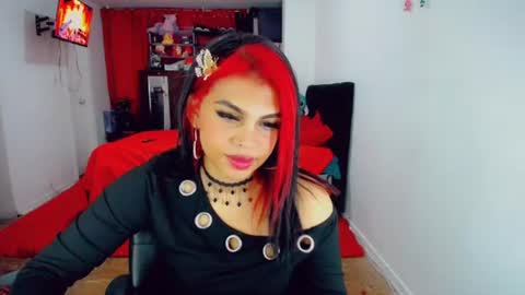 Snapshot of emma_diva chatting on July 9, 2026, 9:41 pm emma online show from July 9, 2026, 9:41 pm