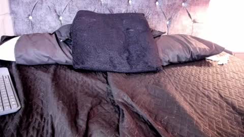 Snapshot of emma_dl2 chatting on December 24, 2024, 8:27 pm emma_dl2 online show from December 24, 2024, 8:27 pm