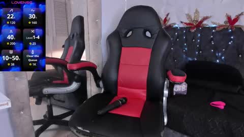 emma_dl2 online show from December 22, 2025, 4:59 pm