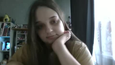 emma_emmochka online show from March 6, 2026, 2:13 pm