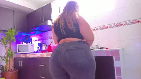 Snapshot of emma_eva1 chatting on July 19, 2026, 1:59 pm Emma online show from July 19, 2026, 1:59 pm