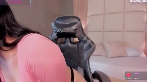 Snapshot of emma_fhox chatting on December 21, 2025, 2:30 am E M M A online show from December 21, 2025, 2:30 am