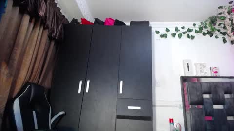 emma online show from January 14, 2025, 11:48 pm