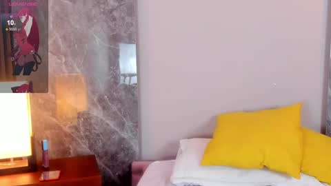 Snapshot of emma_hunter_ chatting on November 23, 2025, 4:12 am Emma online show from November 23, 2025, 4:12 am