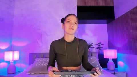 emma_jhoons online show from November 29, 2025, 11:02 am