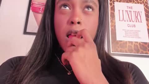 emma_jonness online show from March 9, 2026, 5:39 pm